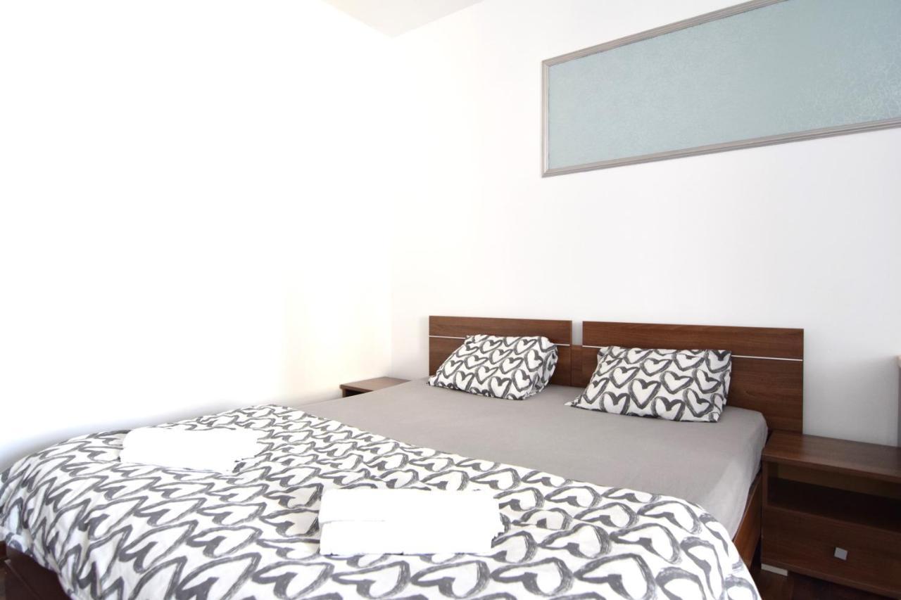 Resedinta Luterana Appartement Boekarest Buitenkant foto